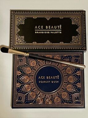 Ace Beauté Grandiose + Scarlet Dusk Eyeshadow Palette Bundle + Brush